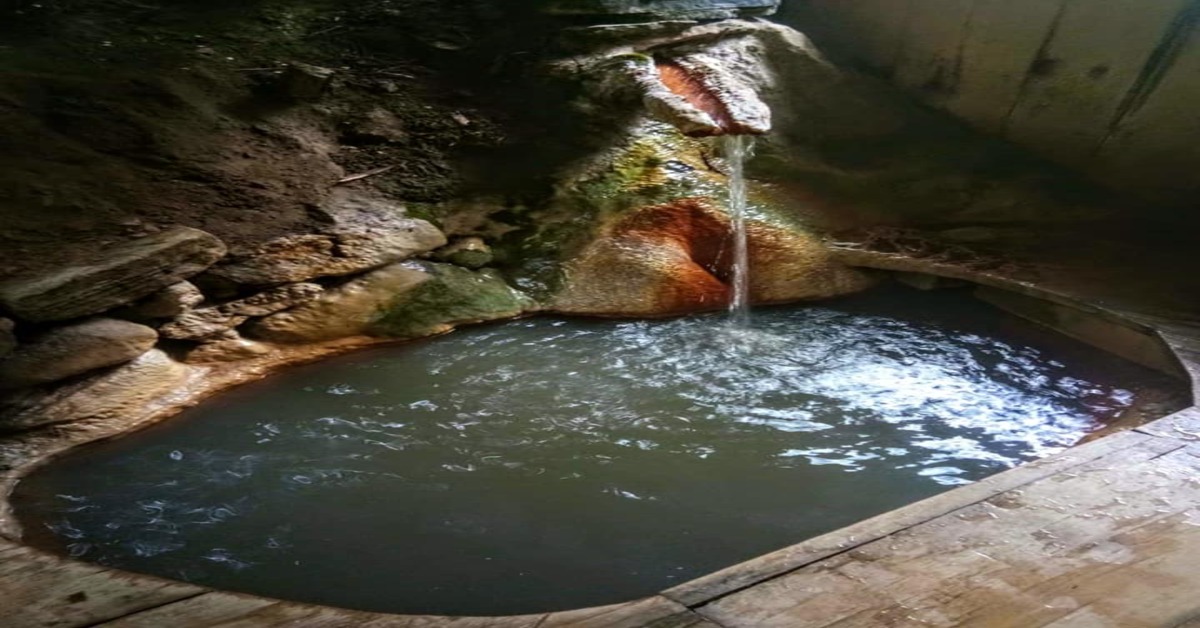 Dur Hot Spring Trek